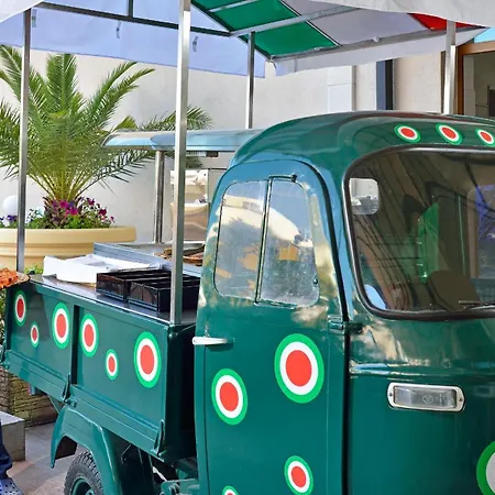 Melia Grand Hermitage Готель