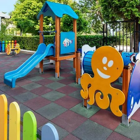 Melia Grand Hermitage Готель