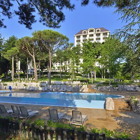 Хотел Melia Grand Hermitage 5*
